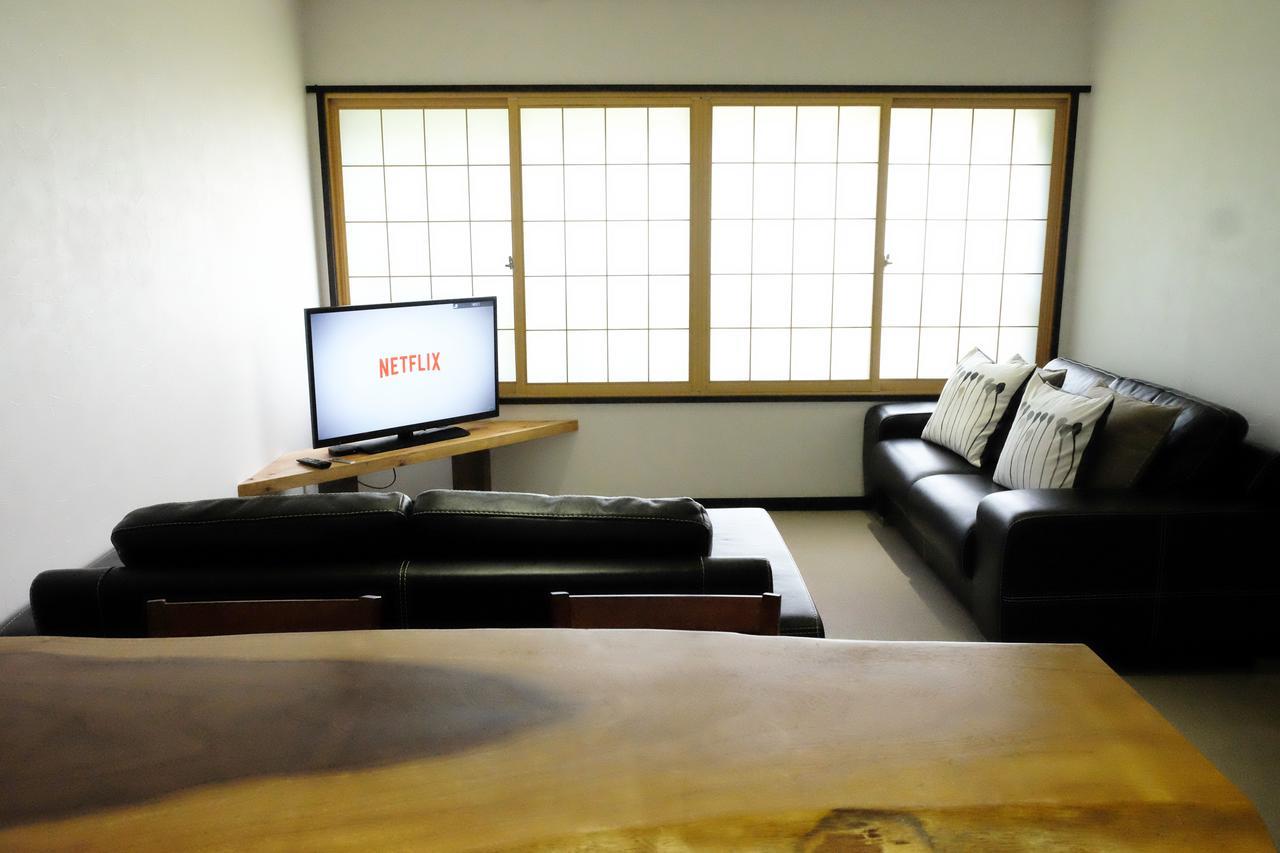 Ski-In, Ski-Out Iwatake Apartments Hakuba Buitenkant foto