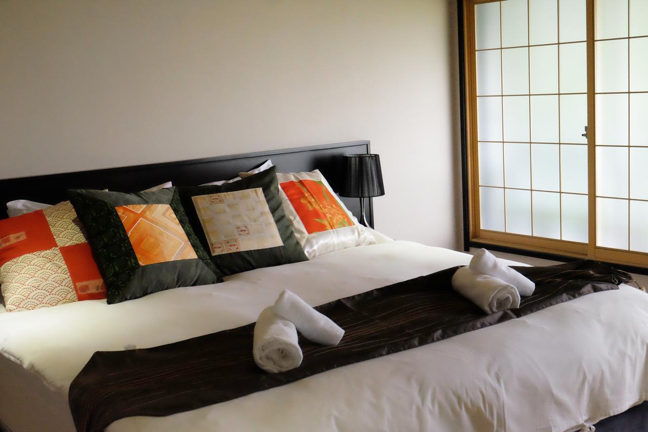 Ski-In, Ski-Out Iwatake Apartments Hakuba Buitenkant foto
